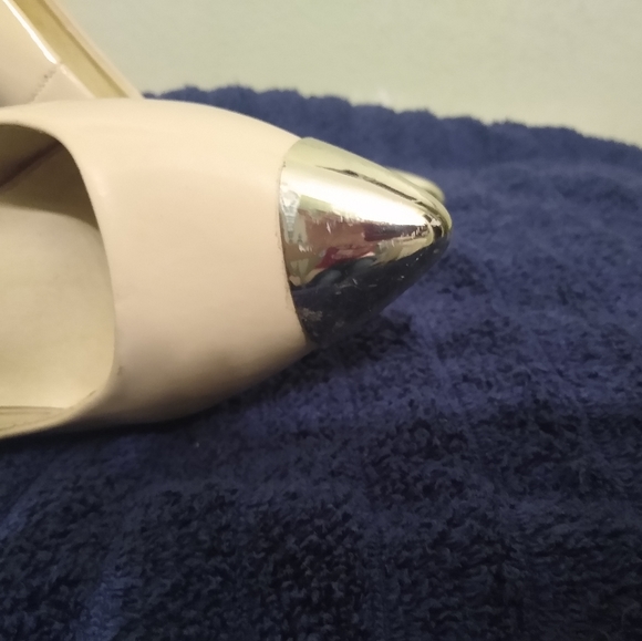 High heels - Picture 3 of 5